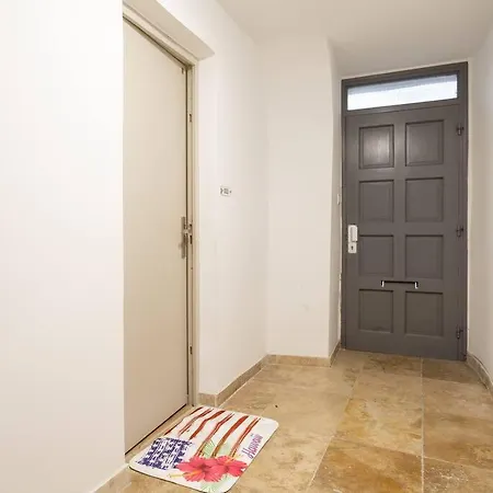 Hawai Wifi Hypercentre Arenes Apartment Nîmes